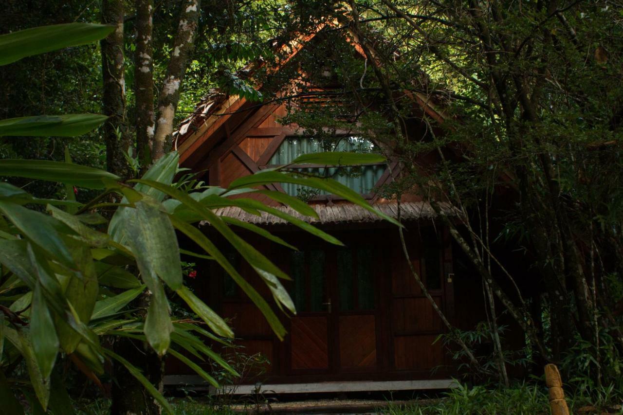 Les Acacias Bungalows Manambolo Экстерьер фото